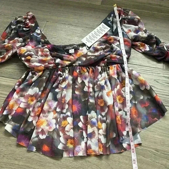 ✨🆕Urban Outfitters🆕✨  | Purple floral carried away blouse - Picture 10 of 15